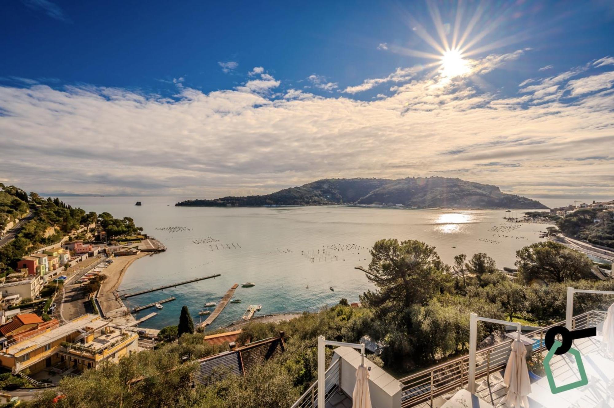 Hotiday Room Collection - Porto Venere Exterior foto